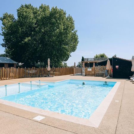 Camping La Pree Les Portes-en-Re Eksteriør bilde