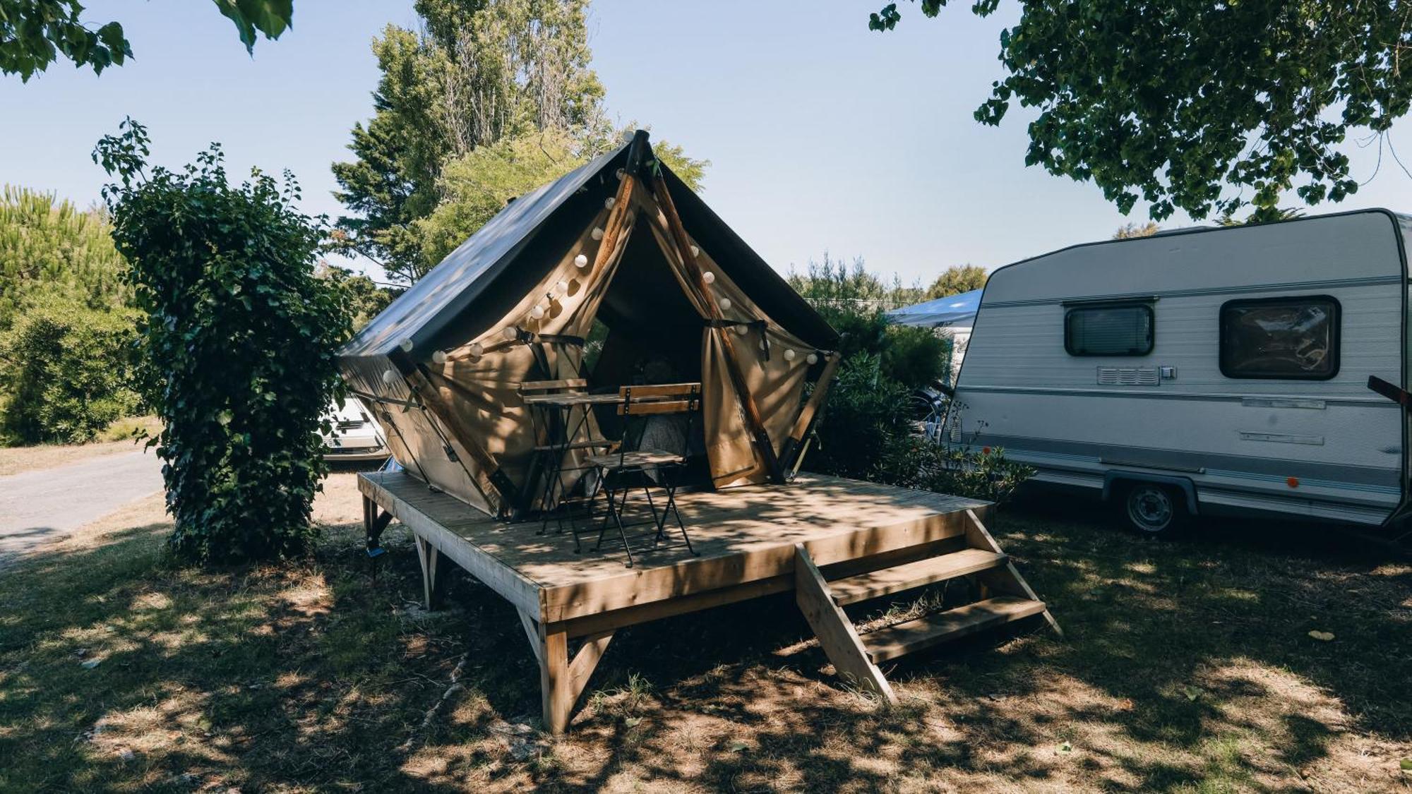 Camping La Pree Les Portes-en-Re Rom bilde